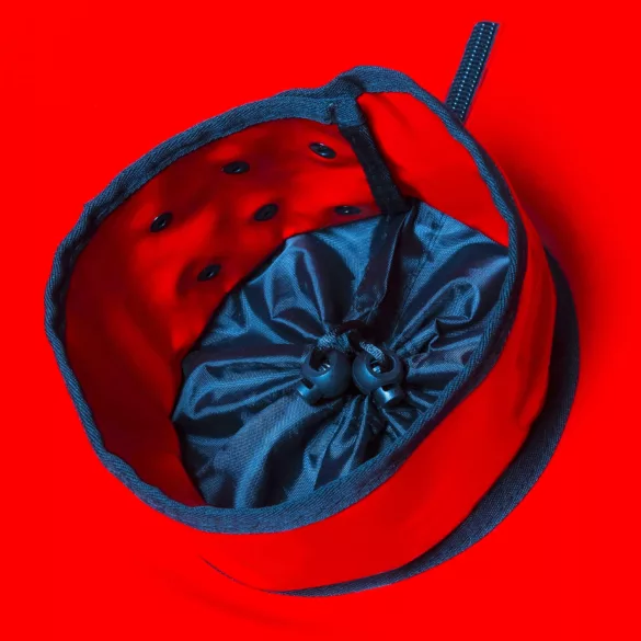 Secretdome - BDSM-seksikoppi aukkoineen (musta)