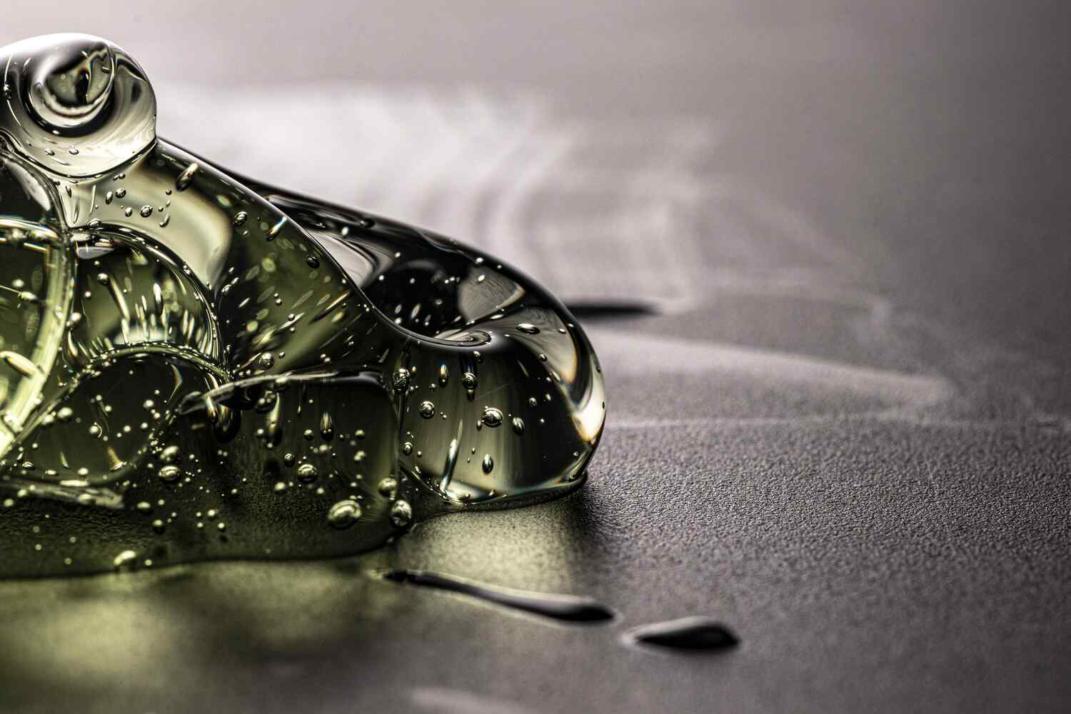 Vesipohjainen liukuvoide luonnollisilla ainesosilla – Lovesexshop.fi sex shopin valikoimasta